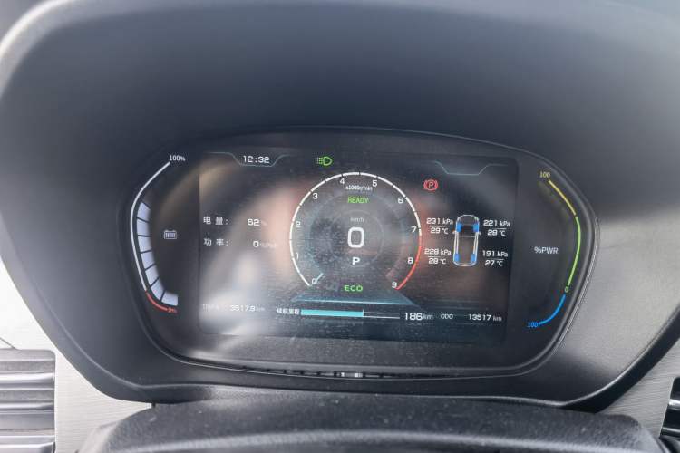 Used Dayun Yuehu 2021 32.85 kWh Two-Wheel-Drive Sprite Version Instrument Cluster