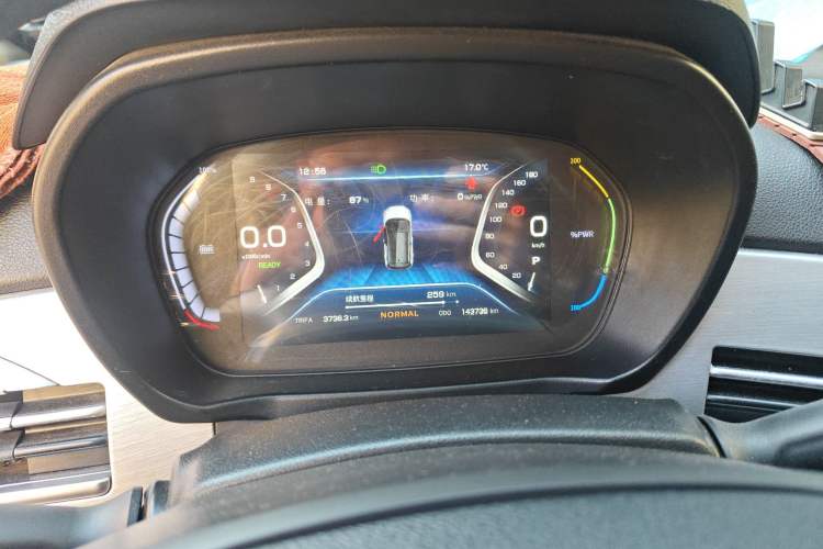 Used Dayun Yuehu 2021 32.85 kWh Two-Wheel-Drive Sprite Version Instrument Cluster