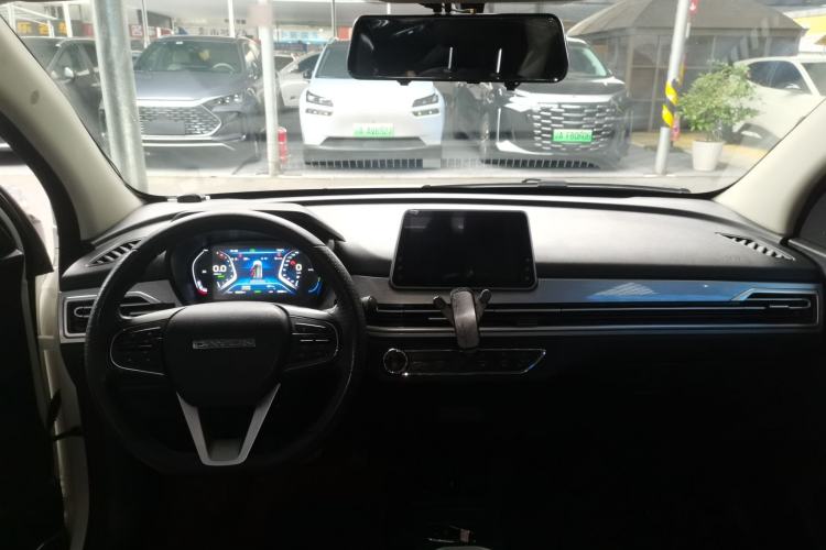 Used Dayun Yuehu 2021 32.85 kWh Two-Wheel-Drive Sprite Version Interior 2