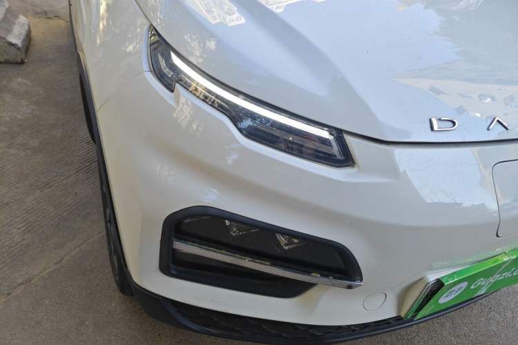 Used Dayun Yuehu 2021 32.85 kWh Two-Wheel-Drive Sprite Version Right Front Headlight