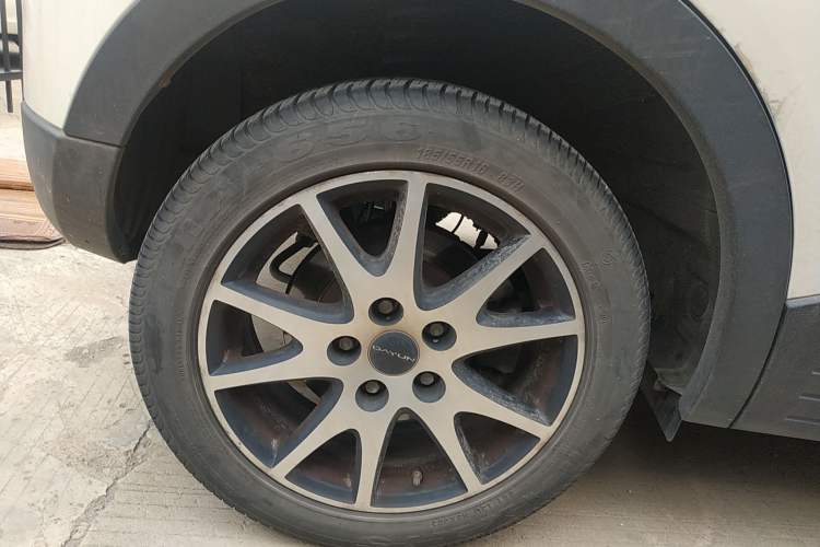 Used Dayun Yuehu 2021 32.85 kWh Two-Wheel-Drive Sprite Version Right Rear Wheel Hub