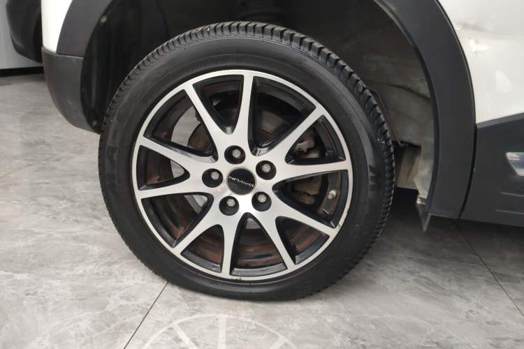 Used Dayun Yuehu 2021 Revised Version 32.85 kWh Two-Wheel Drive Sprite Edition Right Rear Wheel Hub