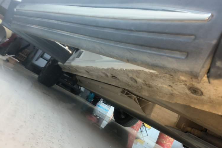 Used Dayun Yuehu 2021 32.85 kWh Two-Wheel-Drive Sprite Version Right Side Sill