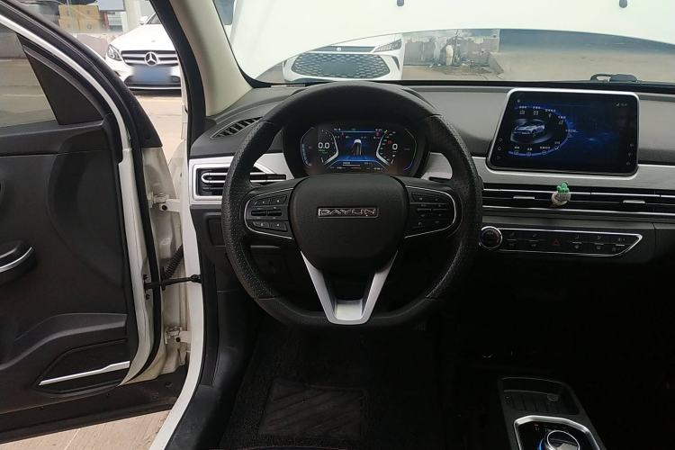 Used Dayun Yuehu 2021 32.85 kWh Two-Wheel-Drive Sprite Version Steering Wheel