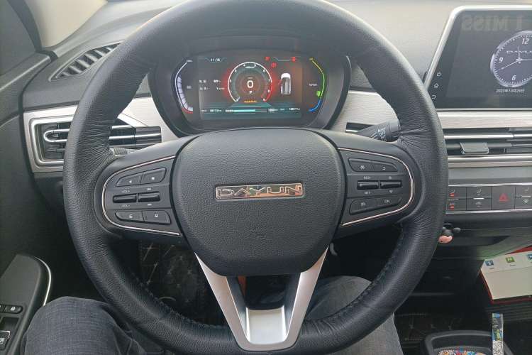 Used Dayun Yuehu 2021 32.85 kWh Two-Wheel-Drive Sprite Version Steering Wheel