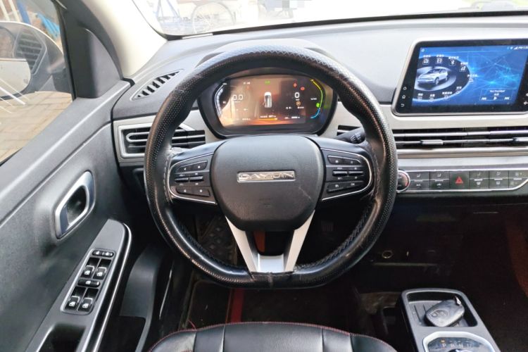 Used Dayun Yuehu 2021 32.85 kWh Two-Wheel-Drive Sprite Version Steering Wheel