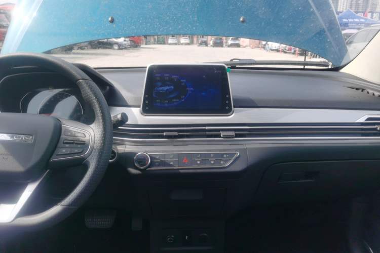 Used Dayun Yuehu 2022 330 Standard Edition Audio And AC Panel