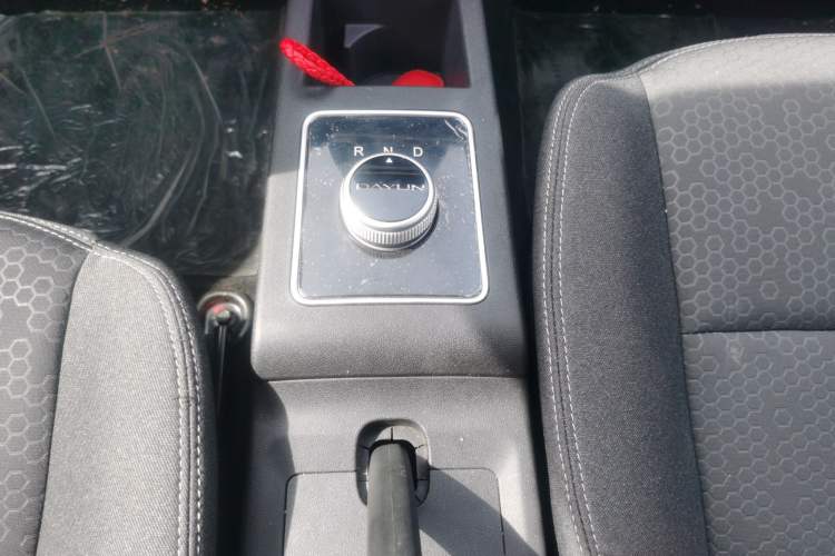 Used Dayun Yuehu 2022 330 Standard Edition Gear Lever
