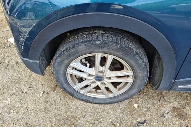 Used Dayun Yuehu 2022 30.66 kWh Two-Wheel Drive Standard Version Left Front Wheel Hub