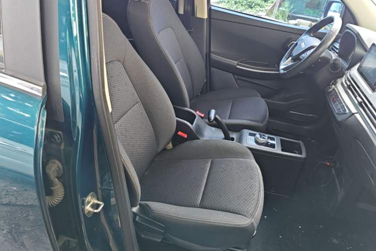 Used Dayun Yuehu 2022 30.66 kWh Two-Wheel Drive Standard Version Right Front Seat