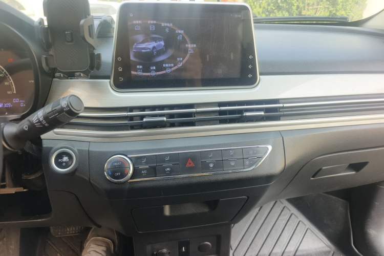 Used Dayun Yuehu 2022 330 Standard Edition Audio And AC Panel