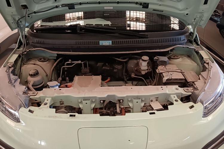 Used Dayun Yuehu 2022 300 Standard Edition Engine Bay