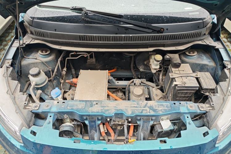 Used Dayun Yuehu 2022 300 Standard Edition Engine Bay