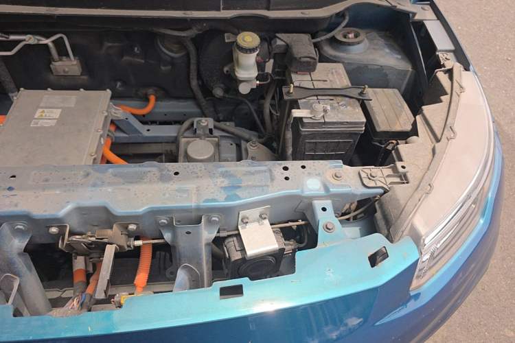 Used Dayun Yuehu 2022 30.66 kWh Two-Wheel Drive Standard Version Engine Bay Left