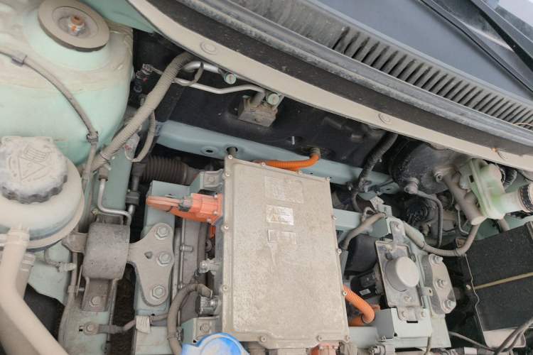 Used Dayun Yuehu 2022 30.66 kWh Two-Wheel Drive VIP Edition Engine Bay Right