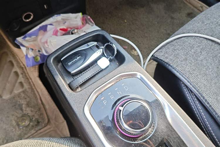 Used Dayun Yuehu 2022 330 VIP Edition Gear Lever