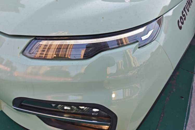 Used Dayun Yuehu 2022 Revised Version 30.66 kWh Two-Wheel Drive Luxury Edition Left Front Headlight