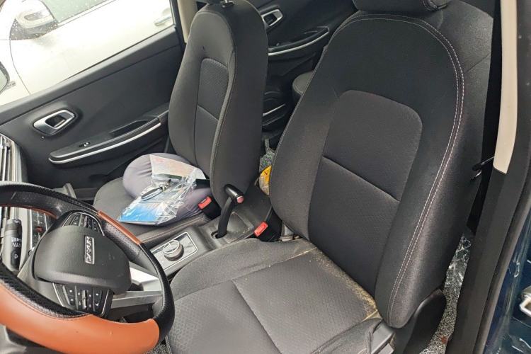 Used Dayun Yuehu 2022 300 Standard Edition Left Front Seat