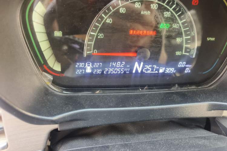 Used Dayun Yuehu 2022 330 Standard Edition Odometer Close Up