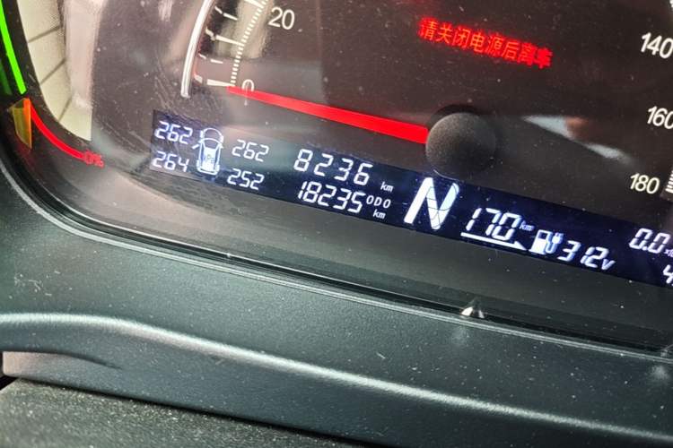 Used Dayun Yuehu 2022 330 Standard Edition Odometer Close Up