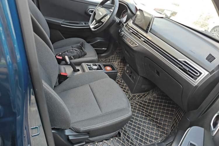 Used Dayun Yuehu 2022 30.66 kWh Two-Wheel Drive Standard Version Right Front Seat