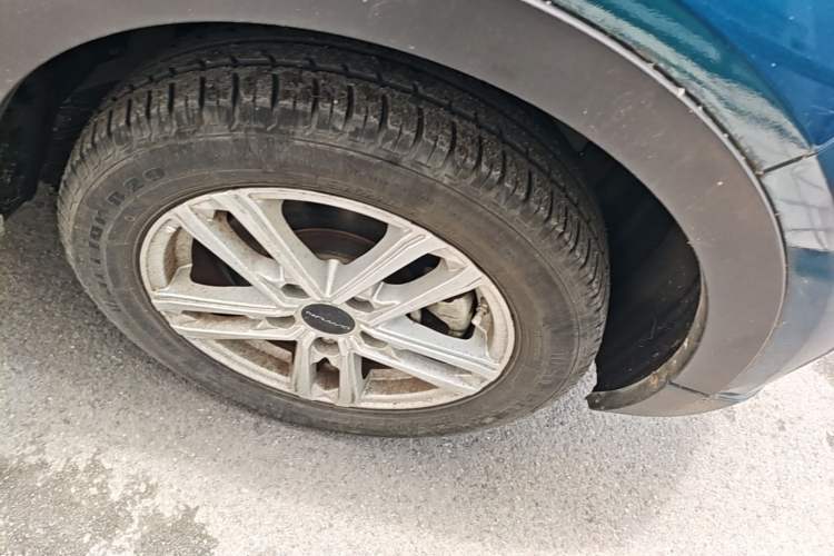 Used Dayun Yuehu 2022 330 Standard Edition Right Front Wheel Hub