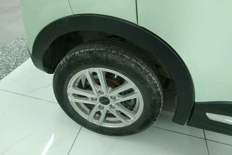Used Dayun Yuehu 2022 30.66 kWh Two-Wheel Drive Standard Version Right Rear Wheel Hub