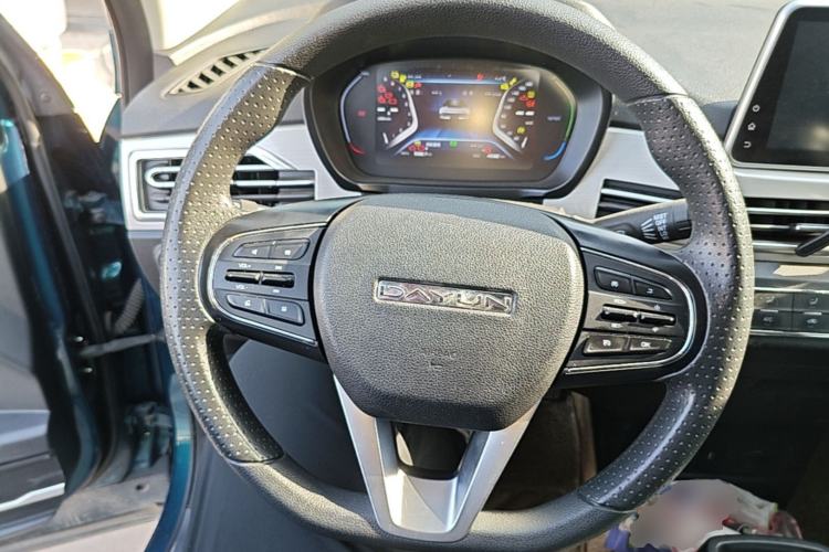 Used Dayun Yuehu 2022 330 VIP Edition Steering Wheel