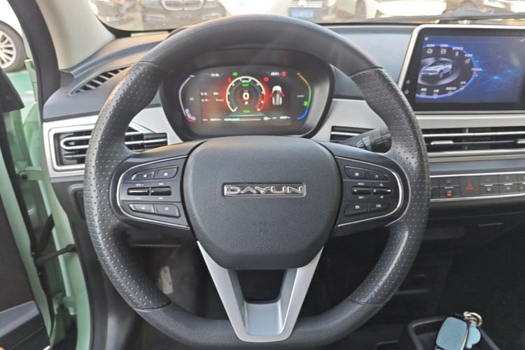 Used Dayun Yuehu 2022 Revised Version 30.66 kWh Two-Wheel Drive Luxury Edition Steering Wheel