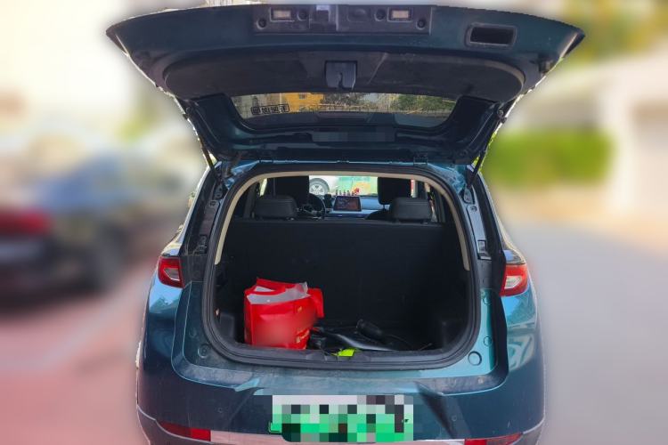 Used Dayun Yuehu 2022 330 Standard Edition Trunk