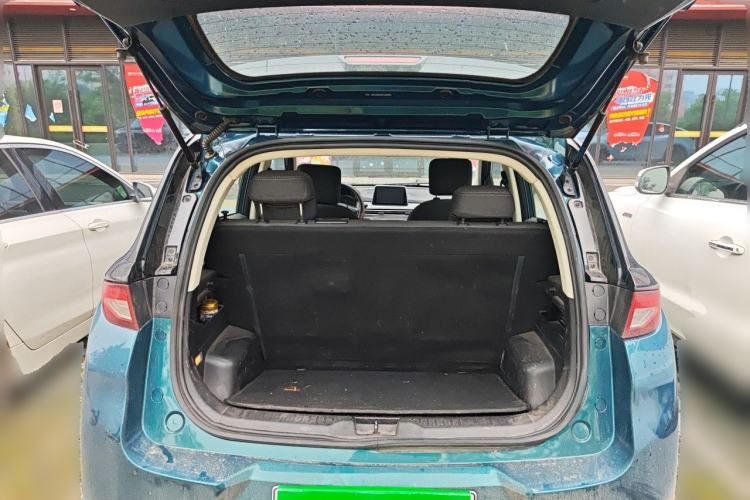 Used Dayun Yuehu 2022 300 Standard Edition Trunk