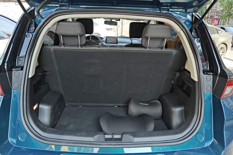 Used Dayun Yuehu 2022 30.66 kWh Two-Wheel Drive Standard Version Trunk