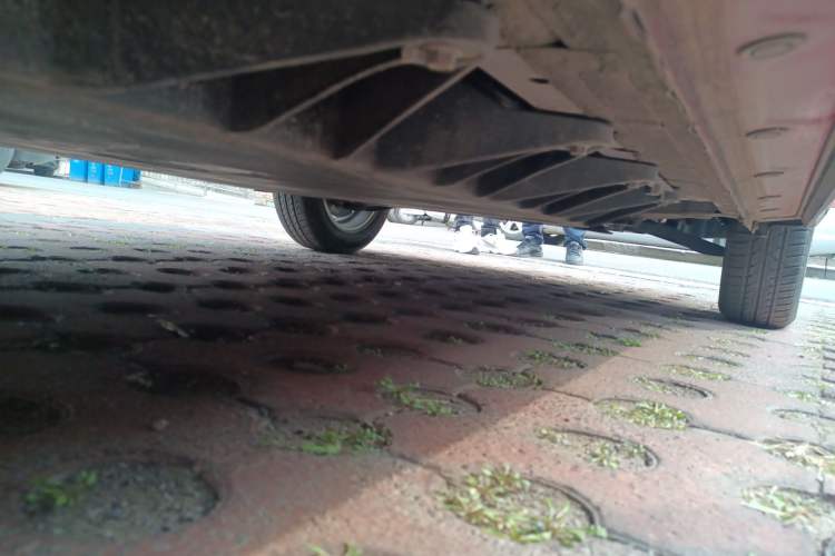Used Dayun Yuehu 2022 300 Standard Edition Chassis Rear Right