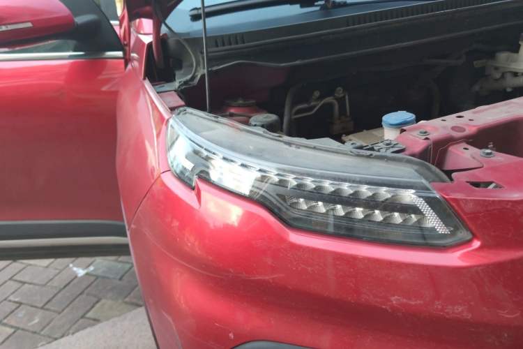 Used Dayun Yuehu 2022 30.66 kWh Two-Wheel Drive Standard Version Right Front Headlight