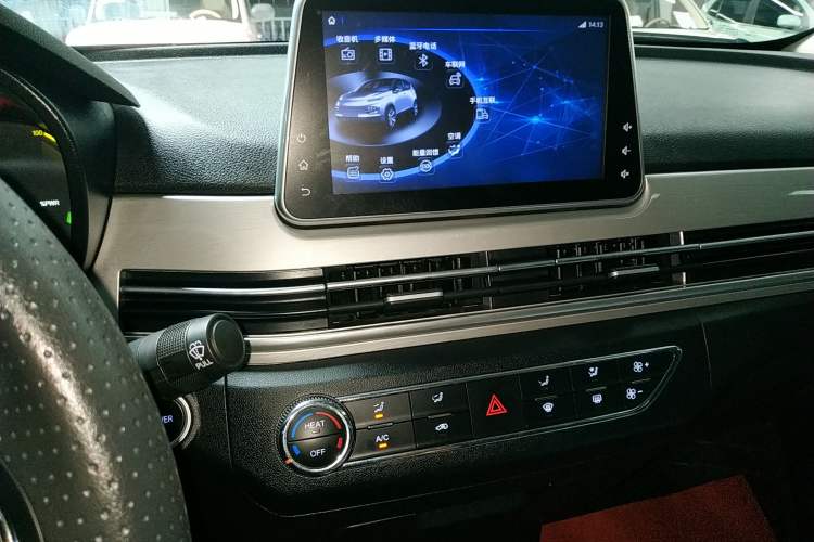 Used Dayun Yuehu 2022 300 Standard Edition Audio And AC Panel