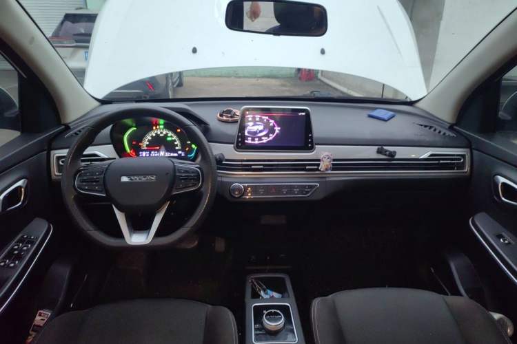 Used Dayun Yuehu 2022 330 Standard Edition Center Console