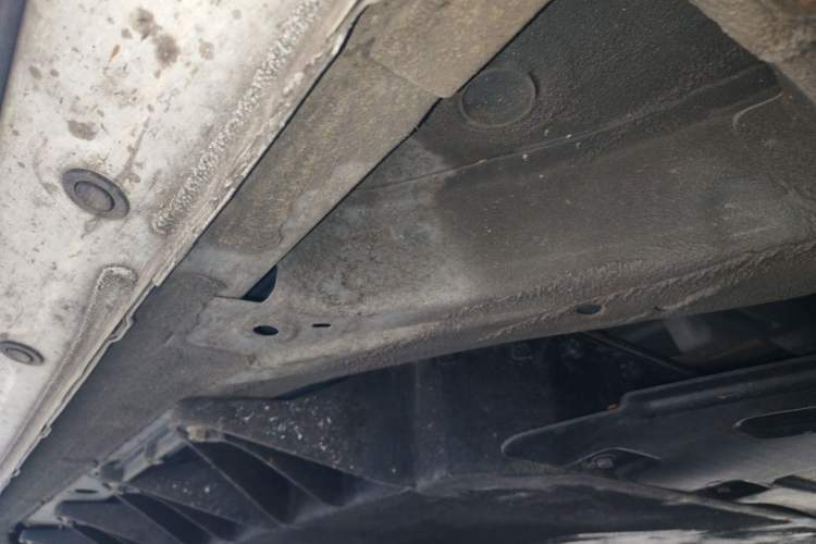 Used Dayun Yuehu 2022 330 Standard Edition Chassis Front Right