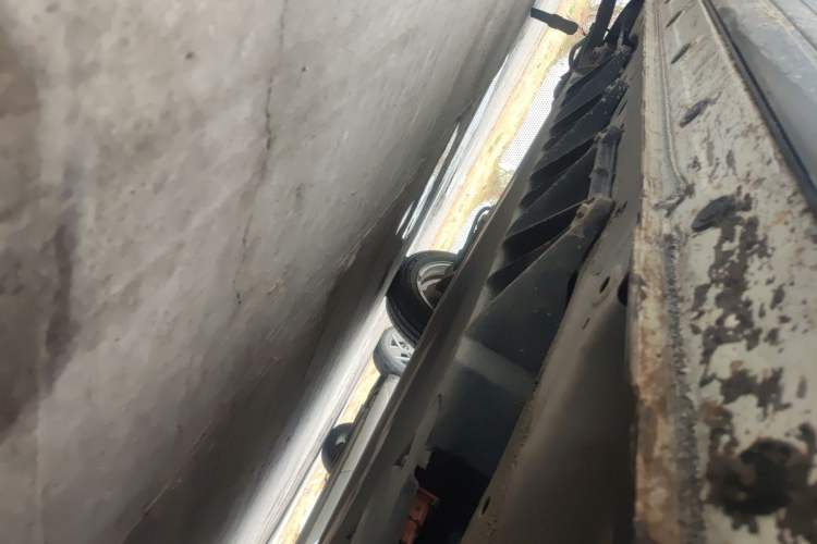 Used Dayun Yuehu 2022 300 Standard Edition Chassis Front Right