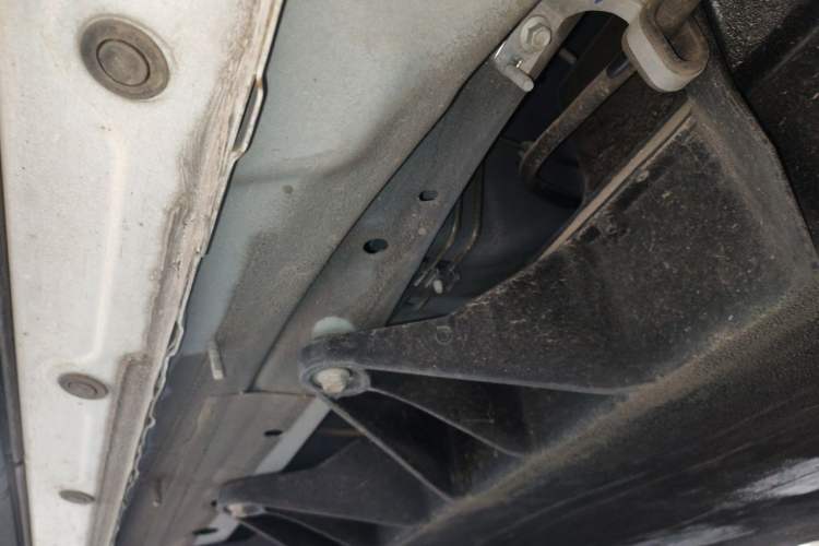 Used Dayun Yuehu 2022 330 Standard Edition Chassis Rear Left