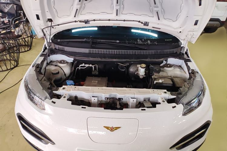 Used Dayun Yuehu 2022 330 Standard Edition Engine Bay