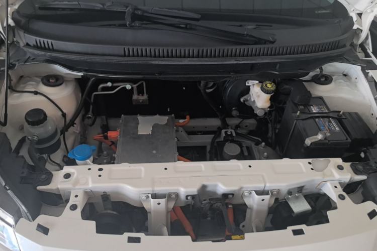 Used Dayun Yuehu 2022 300 Standard Edition Engine Bay