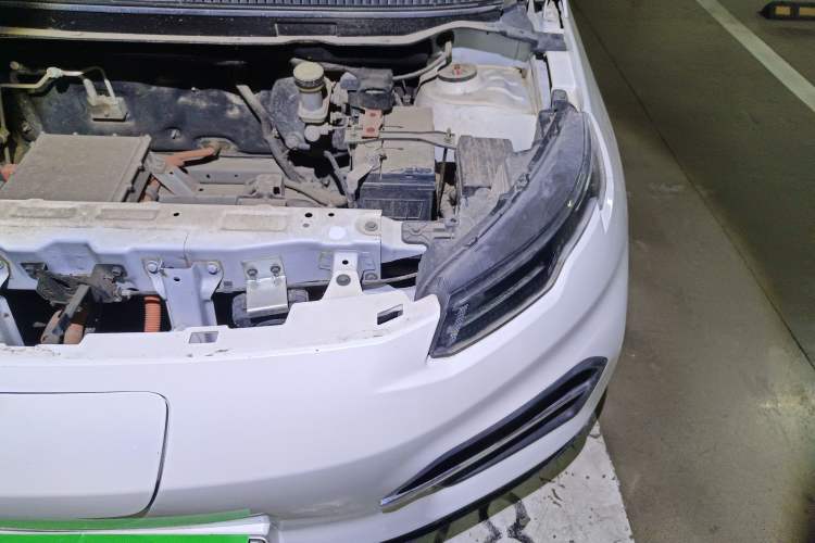 Used Dayun Yuehu 2022 30.66 kWh Two-Wheel Drive Standard Version Engine Bay Left