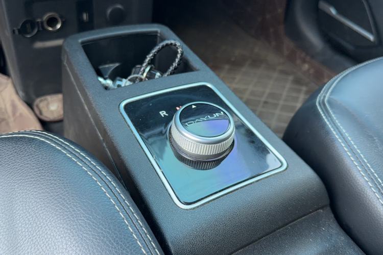 Used Dayun Yuehu 2022 330 Standard Edition Gear Lever