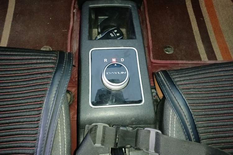 Used Dayun Yuehu 2022 300 Standard Edition Gear Lever