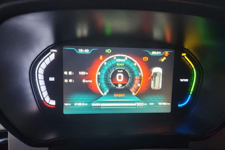 Used Dayun Yuehu 2022 Revised Version 30.66 kWh Two-Wheel-Drive VIP Edition Instrument Cluster