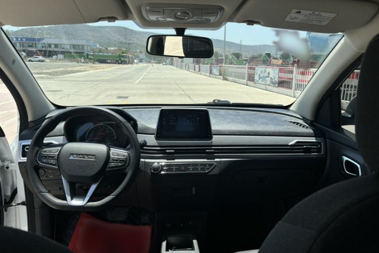 Used Dayun Yuehu 2022 330 Standard Edition Interior 2