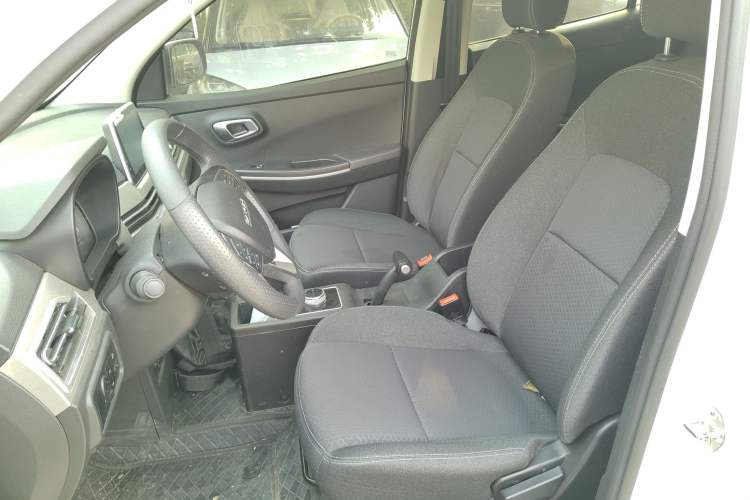 Used Dayun Yuehu 2022 30.66 kWh Two-Wheel Drive Standard Version Left Front Seat
