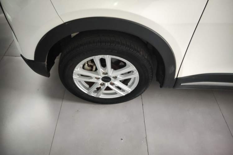 Used Dayun Yuehu 2022 30.66 kWh Two-Wheel Drive Standard Version Left Front Wheel Hub