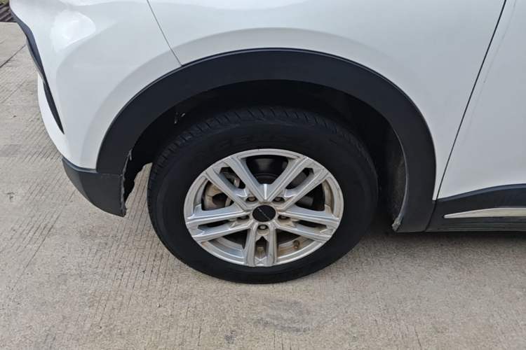 Used Dayun Yuehu 2022 30.66 kWh Two-Wheel Drive Standard Version Left Front Wheel Hub