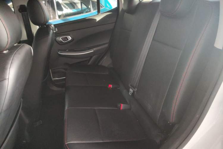 Used Dayun Yuehu 2022 30.66 kWh Two-Wheel Drive Standard Version Left Rear Seat